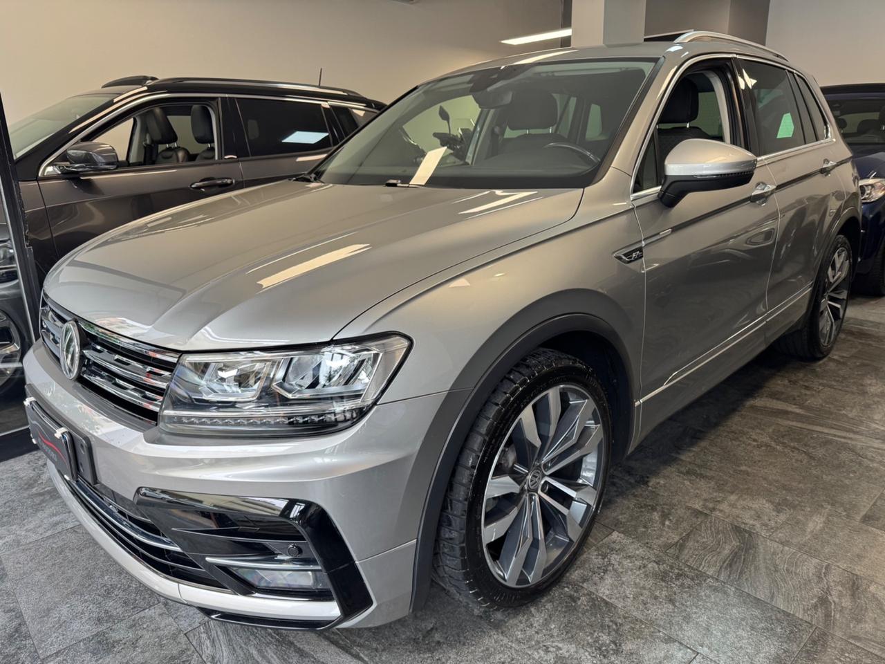 VW Tiguan 2.0 TDI 150 CV R-LINE FINANZIABILE
