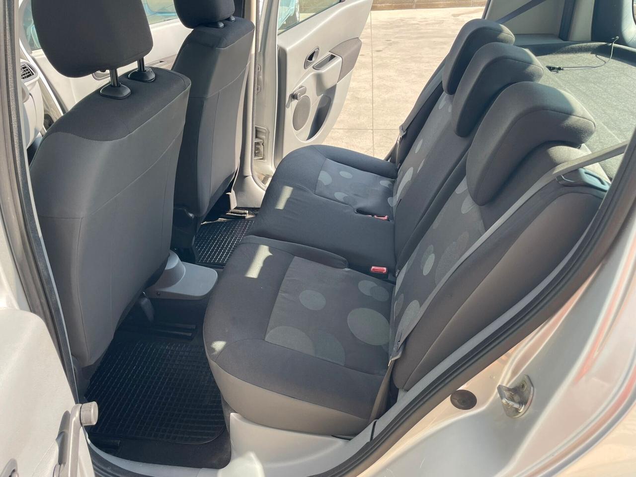 Renault Modus 1.2 16V Luxe ok neopatentati
