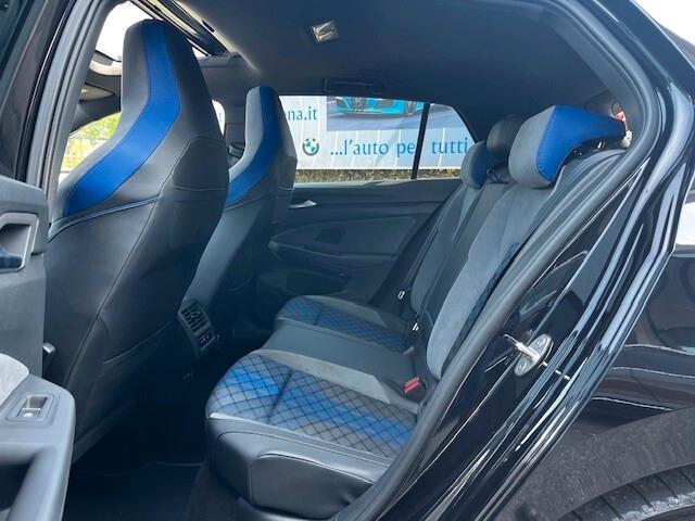 Volkswagen Golf VIII 2.0 tsi R 4motion 333cv dsg "AKRAPROVIC / TETTO APRIBILE / IQ LIGHT / ...