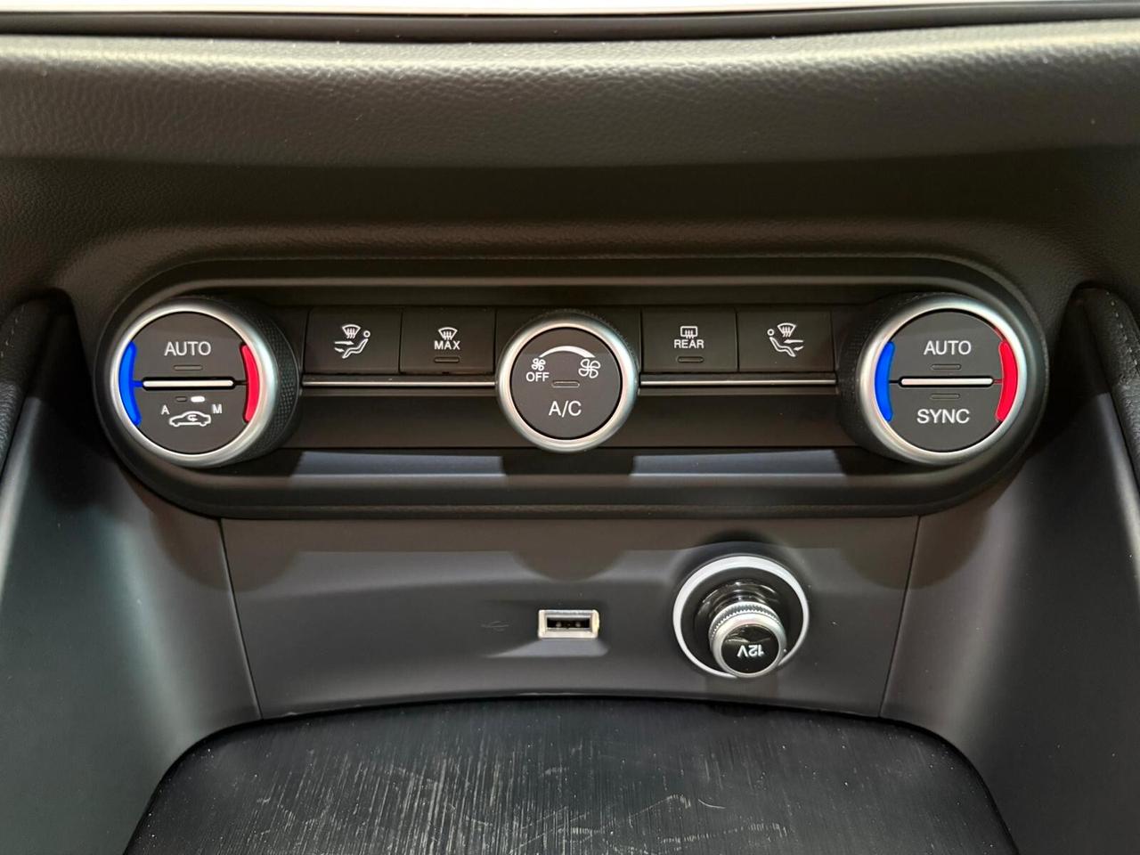 Alfa Romeo Stelvio 2.2 Turbodiesel 190 CV AT8 Q4 Business