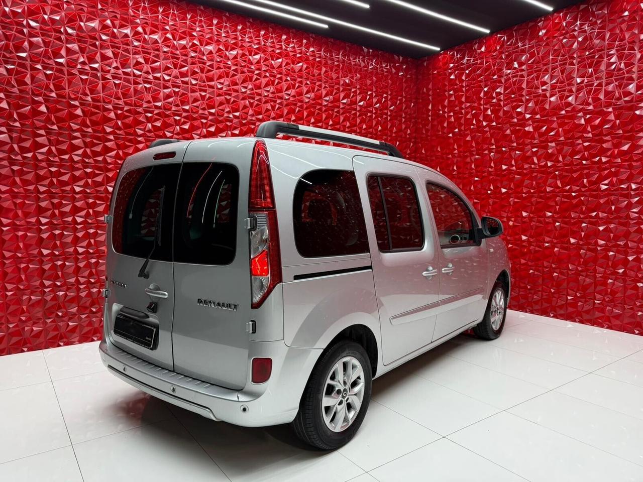 Renault Kangoo Blue dCi 8V 95 CV 5 porte Limited IVA DEDUCIBILE