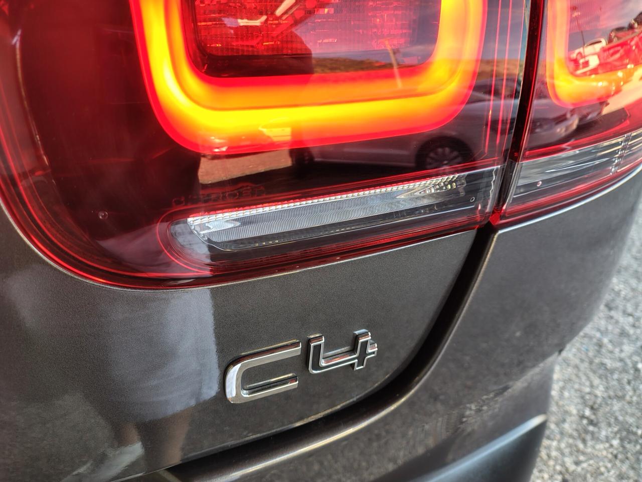 Citroen C4 Cactus BlueHDi 100 S&S Shine