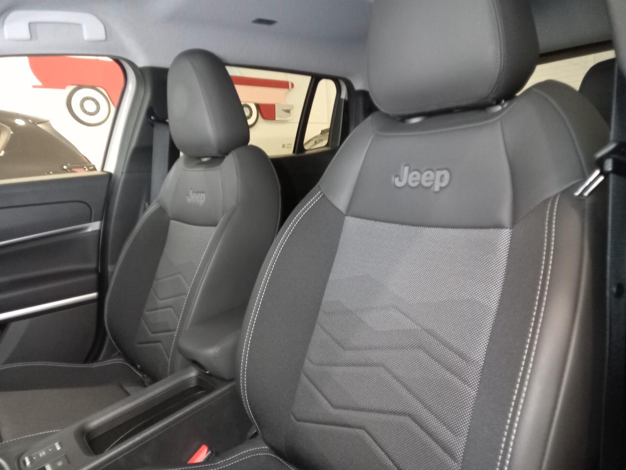 Jeep Avenger 1.2 Turbo Summit 25.000 km