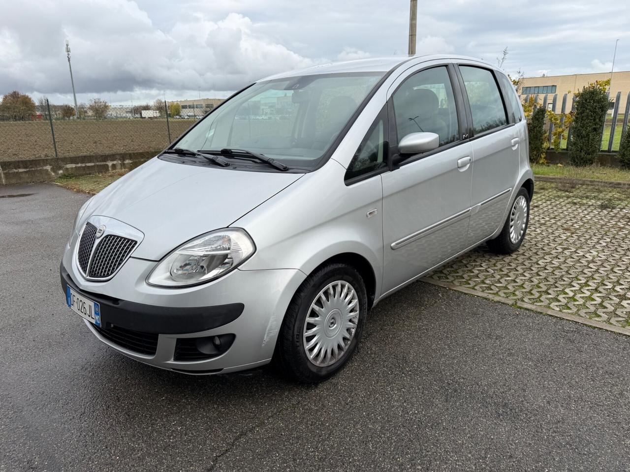 Lancia MUSA 1.4 16V Platino Plus