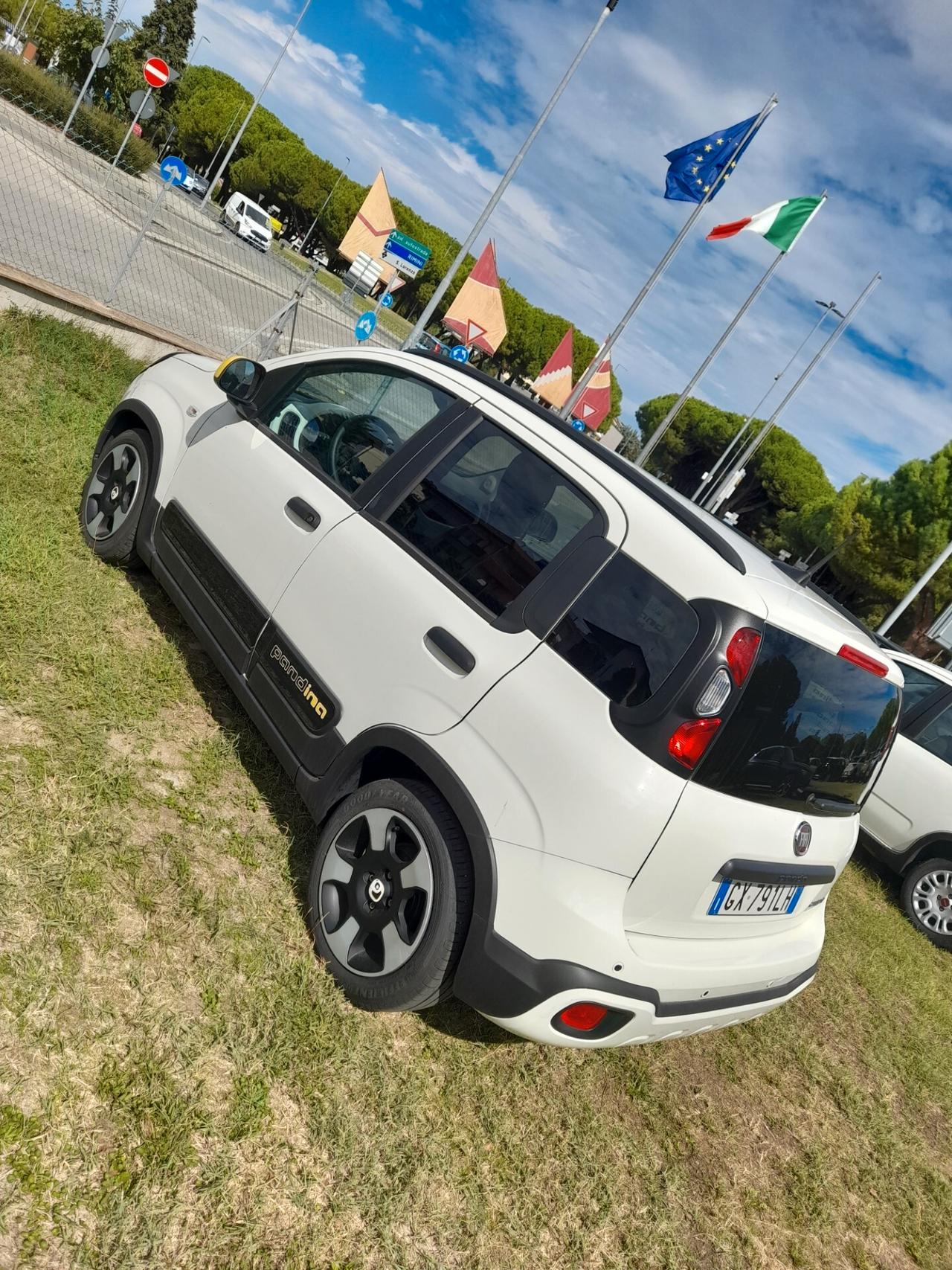 Fiat Panda Cross 1.0 Hybrid