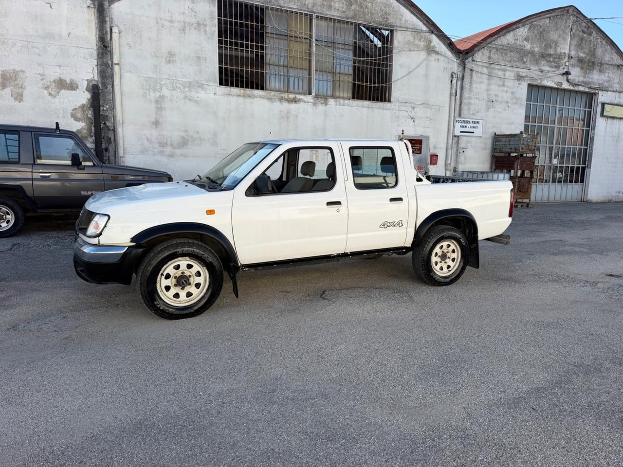 Nissan Pick Up Pick-up 2.5 TD 4 porte Double Cab Navara