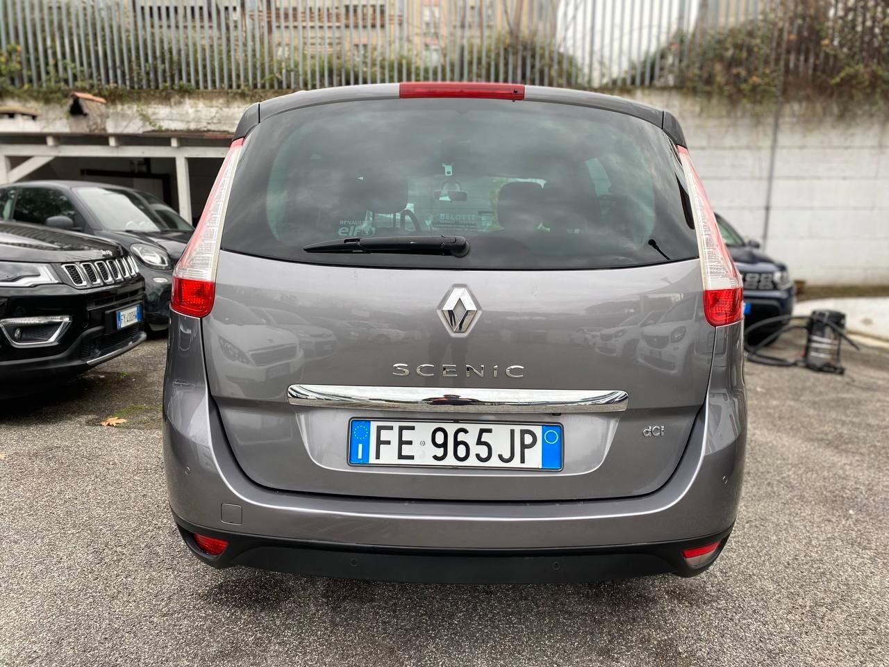 Renault Scenic Scénic XMod dCi 110 CV EDC Limited