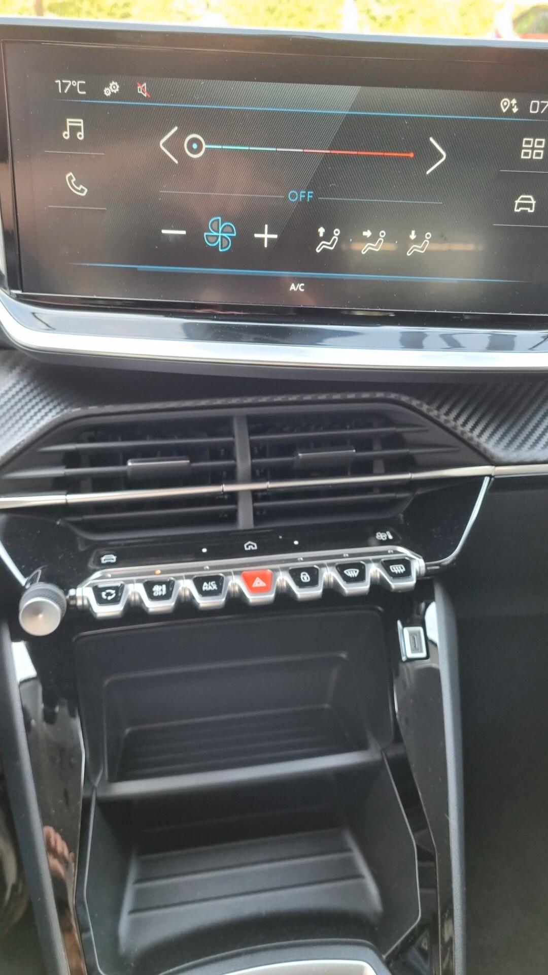 Peugeot 208 1.2 STYLE 100 CV KM ZERO X NEOPATENTATI 6 MARCE