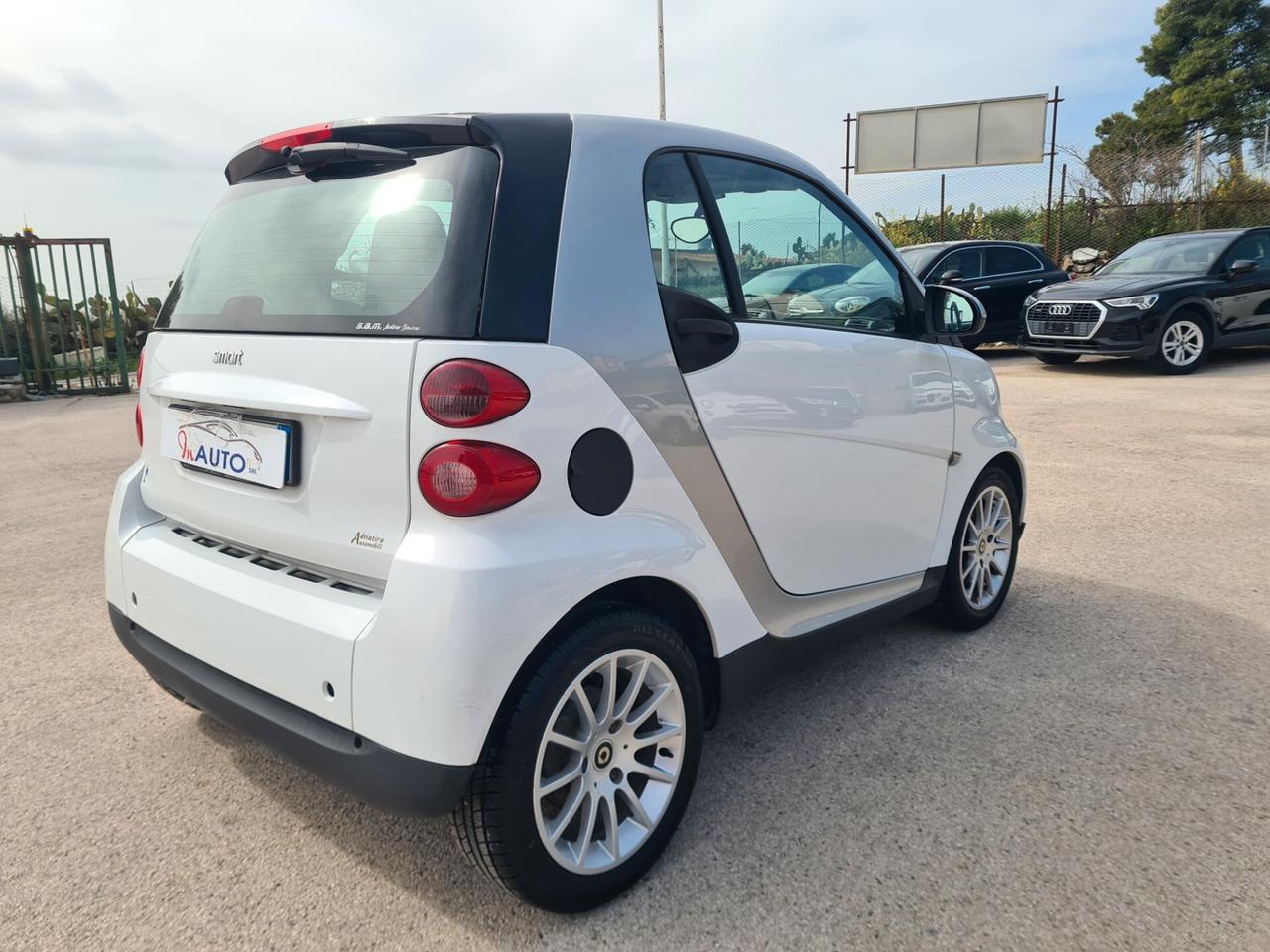Smart ForTwo 1000 62 kW coupé passion