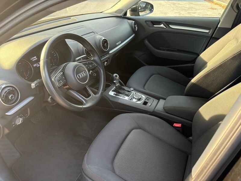 Audi A3 30 TDI S tronic Business