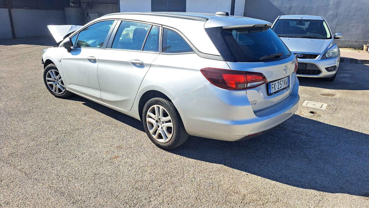Opel Astra 1.6 CDTi 110CV Sports tourer