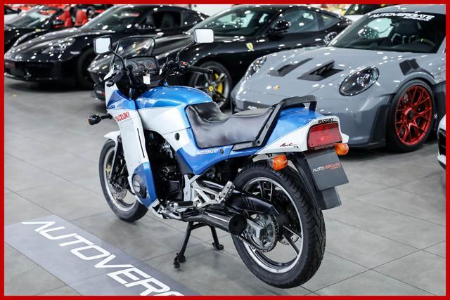 SUZUKI GSX 550 TARGA E LIBRETTO ORIGINALE