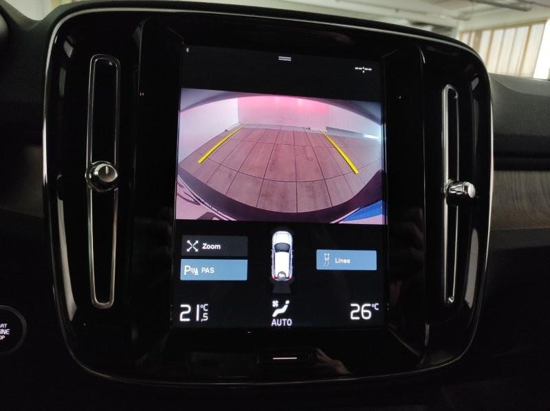 VOLVO XC40 (2017-->) - XC40 T5 Recharge Plug-in Hybrid Inscription
