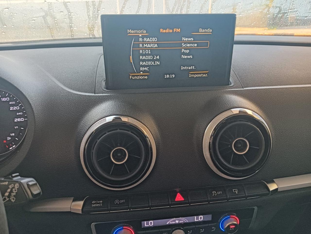 Audi A3 SPB 1.6 TDI clean diesel Business
