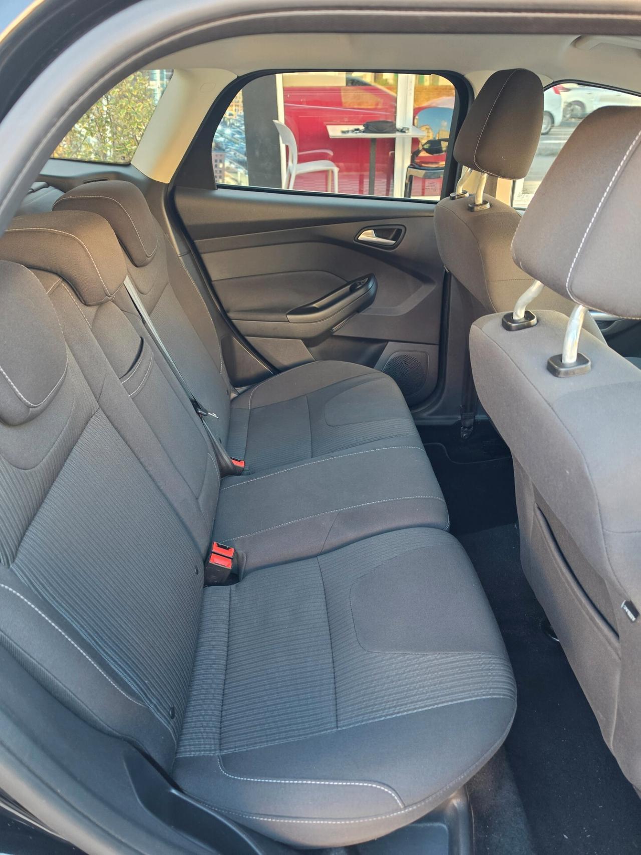 Ford Focus 1.6 120 CV GPL SW Titanium