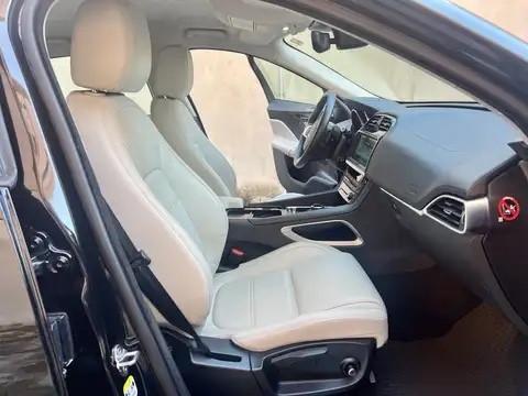 Jaguar F-Pace 2.0 D 180 CV AWD aut. Prestige