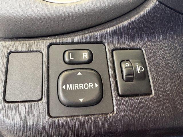 TOYOTA Yaris 1.0 5 porte Lounge OK NEOPATENTATI KM CERTIFIICATI