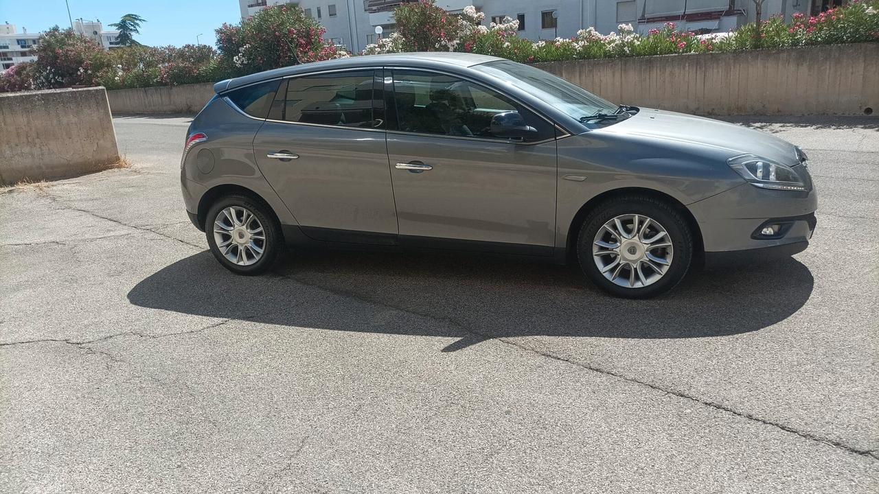 Lancia Delta 1.6 MJT DPF Gold