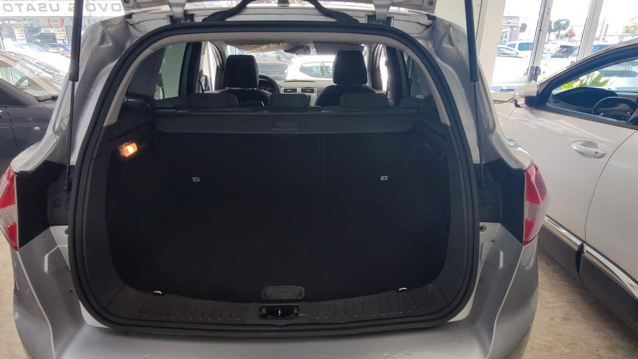 Ford Kuga 2.0 TDCi 140 CV 2WD