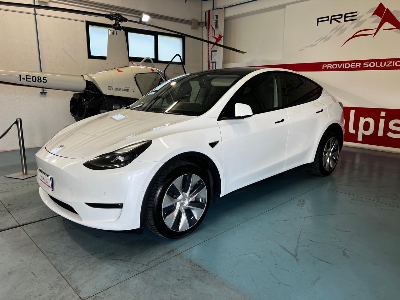 Tesla Model Y Long Range AWD