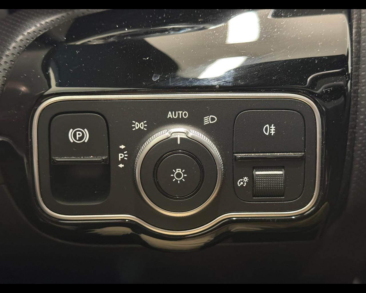 Mercedes-Benz CLA Coupé (C118) - CLA 200 d Automatic Premium