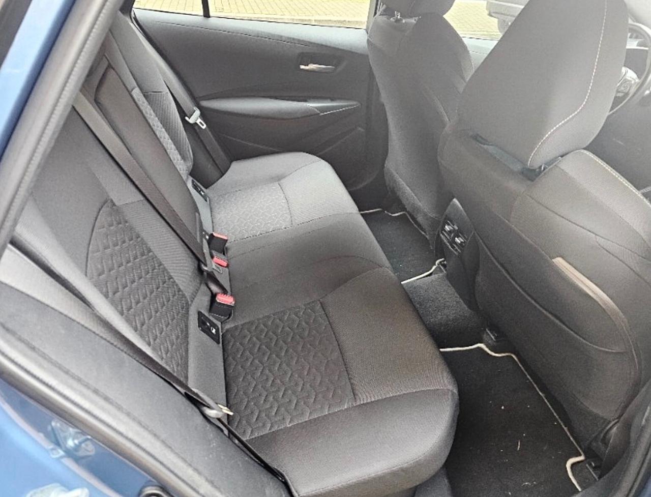 Toyota Corolla Touring Sports 1.8 Hybrid Business Tech