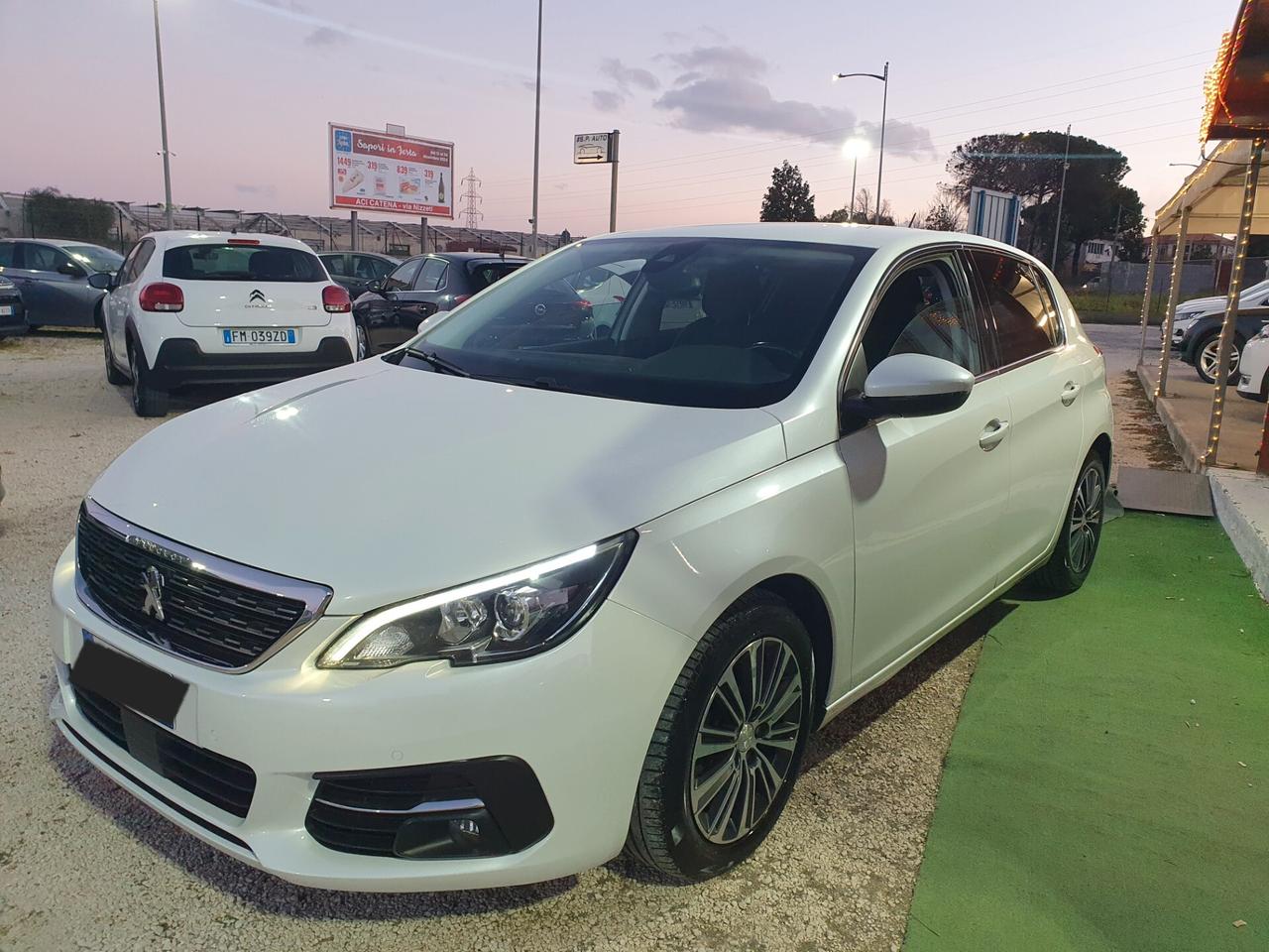 Peugeot 308 BlueHDi 130 S&S Allure