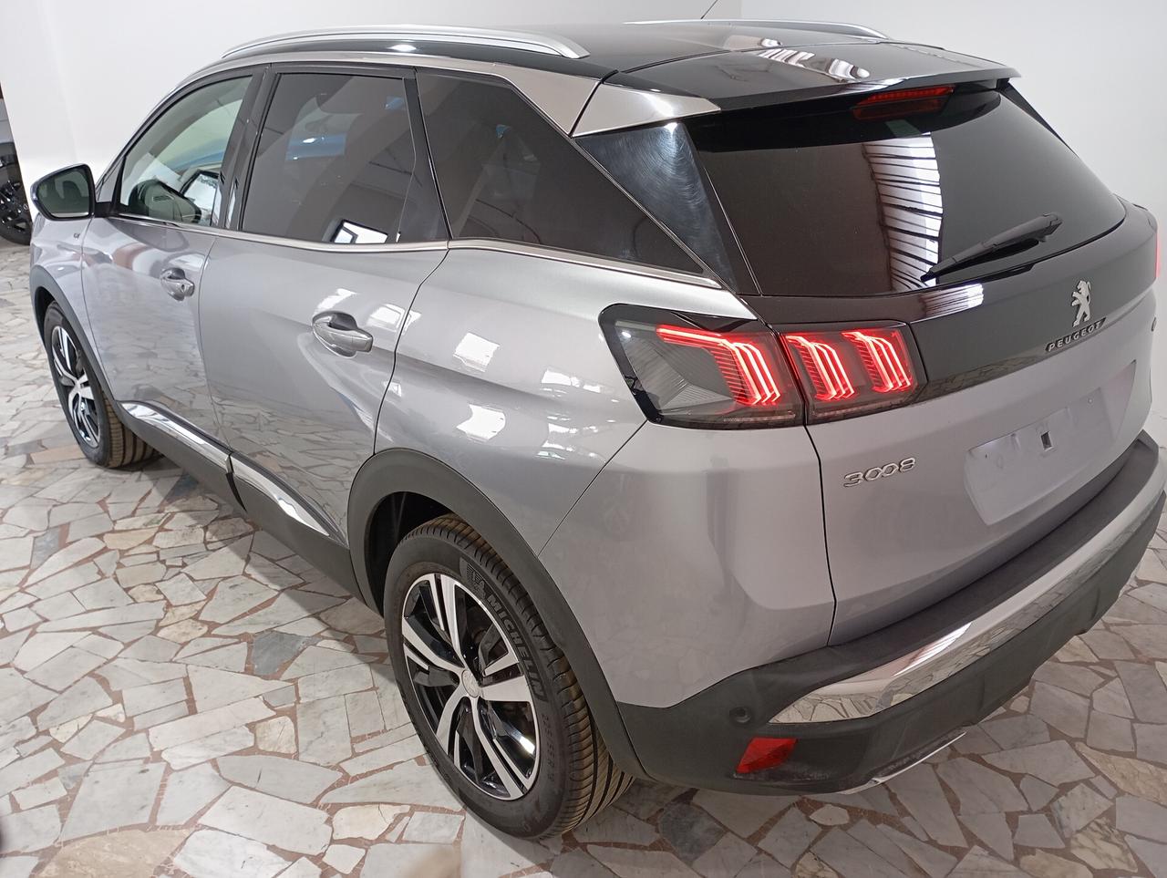 Peugeot 3008 1.2 PureTech Turbo 130CV GT Aut.