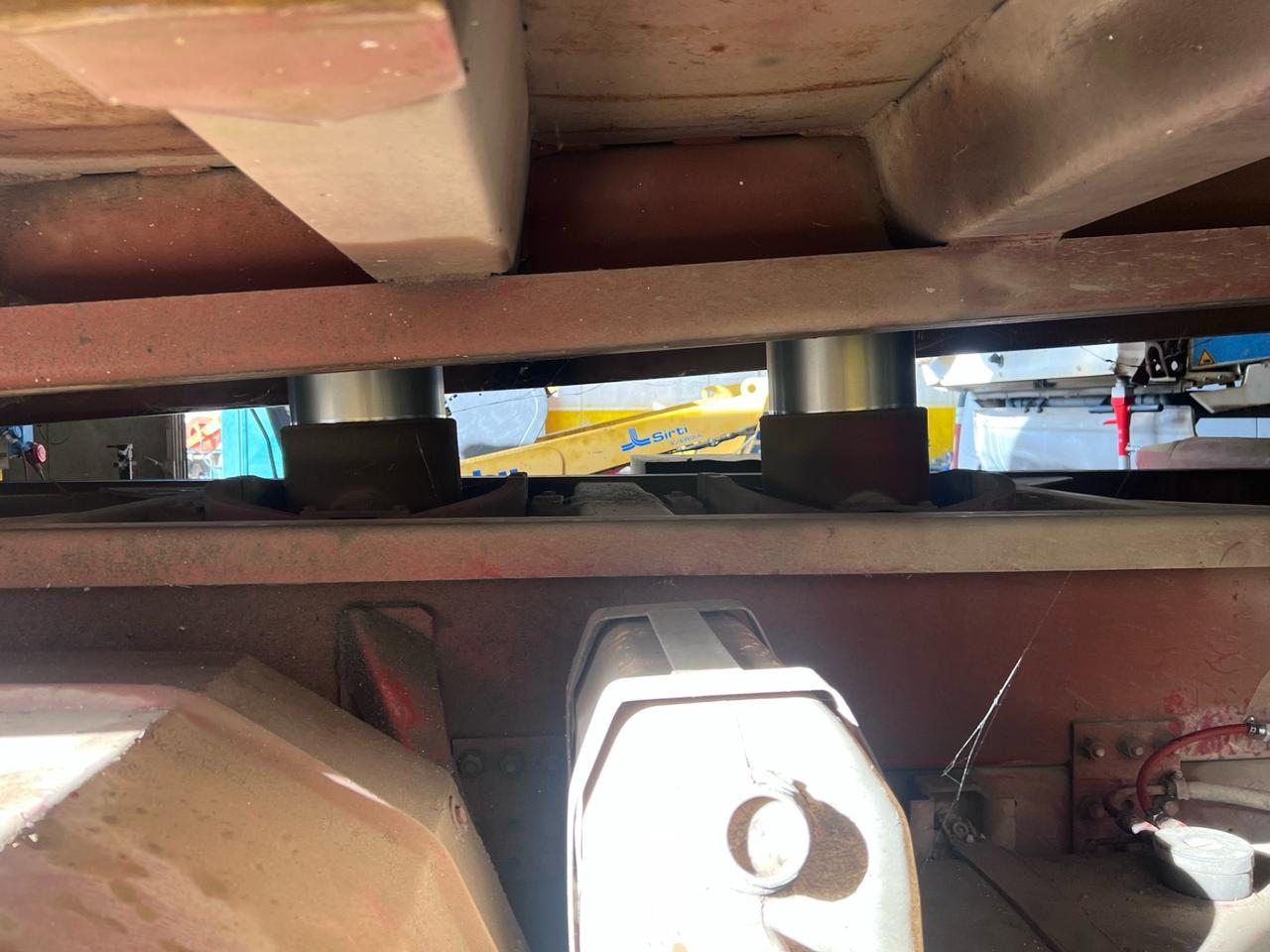 Iveco EuroTrakker 410E 42 ribaltabile 4 assi