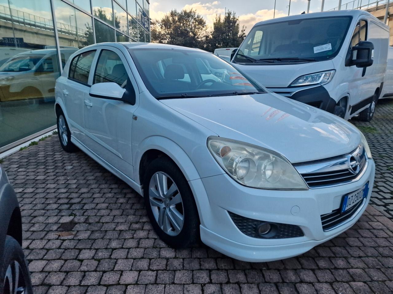 Opel Astra 1.7 CDTI 110CV 5 porte Cosmo