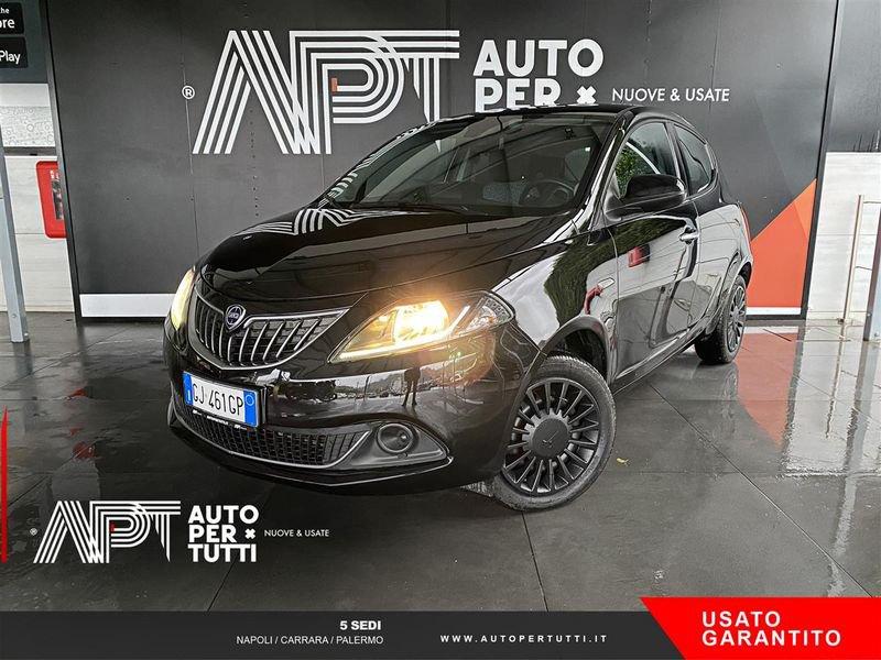 Lancia Ypsilon Ypsilon 1.0 firefly hybrid Silver s&s 70cv