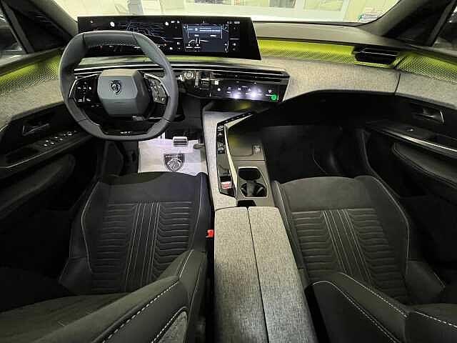 Peugeot 5008 Hybrid 136 e-DCS6 GT