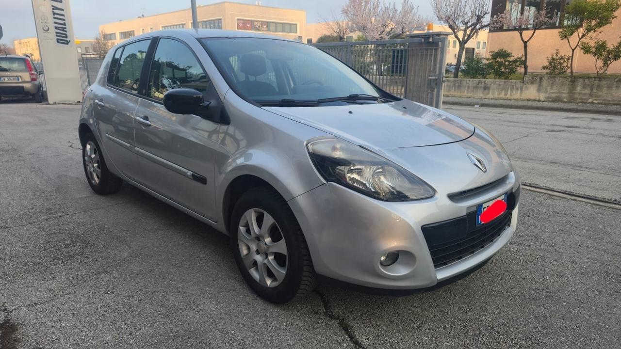 Renault Clio 1.2 16V 5 porte 20th Anniversario