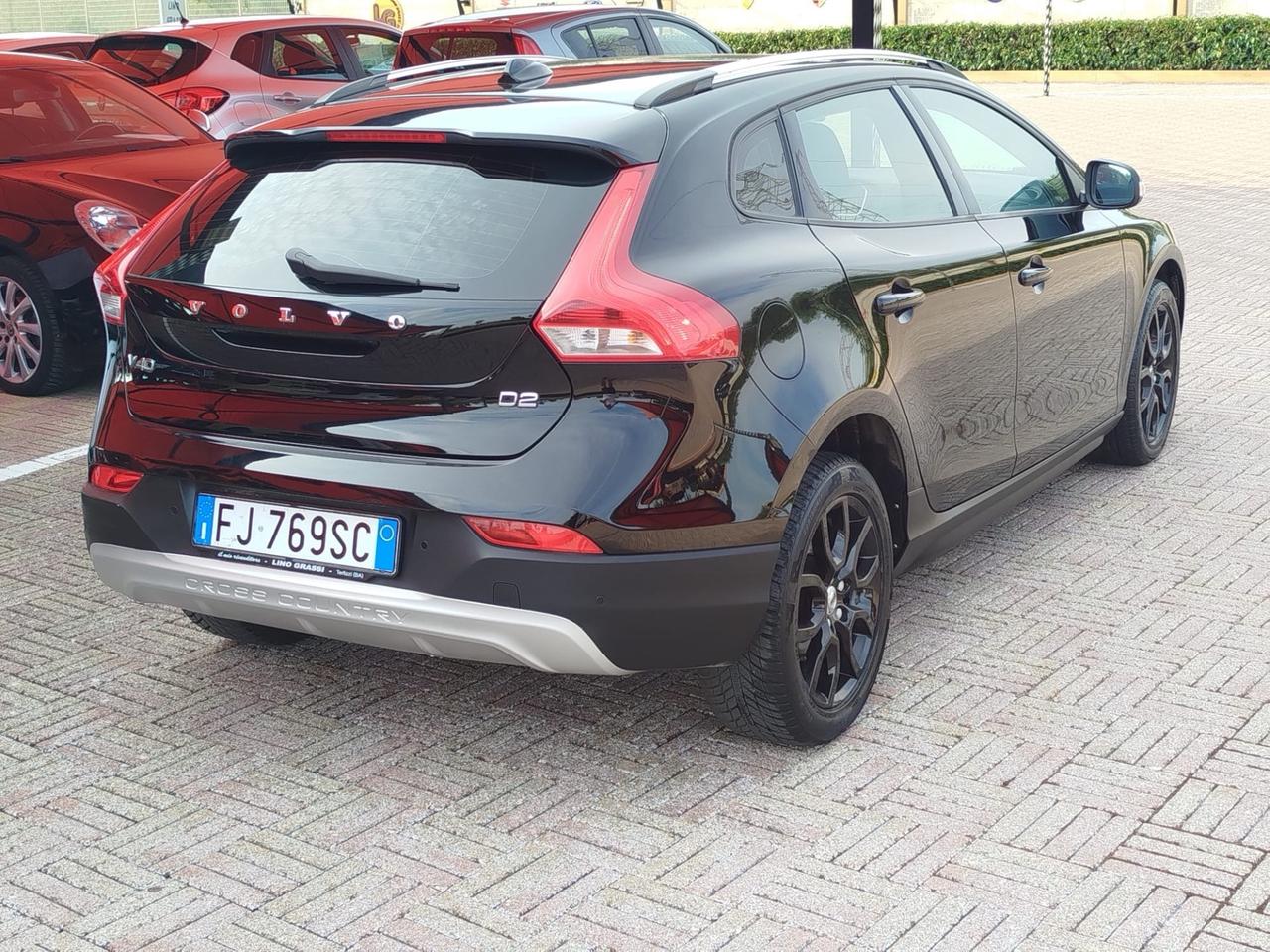 Volvo V40 Cross Country D2 136.000 KM