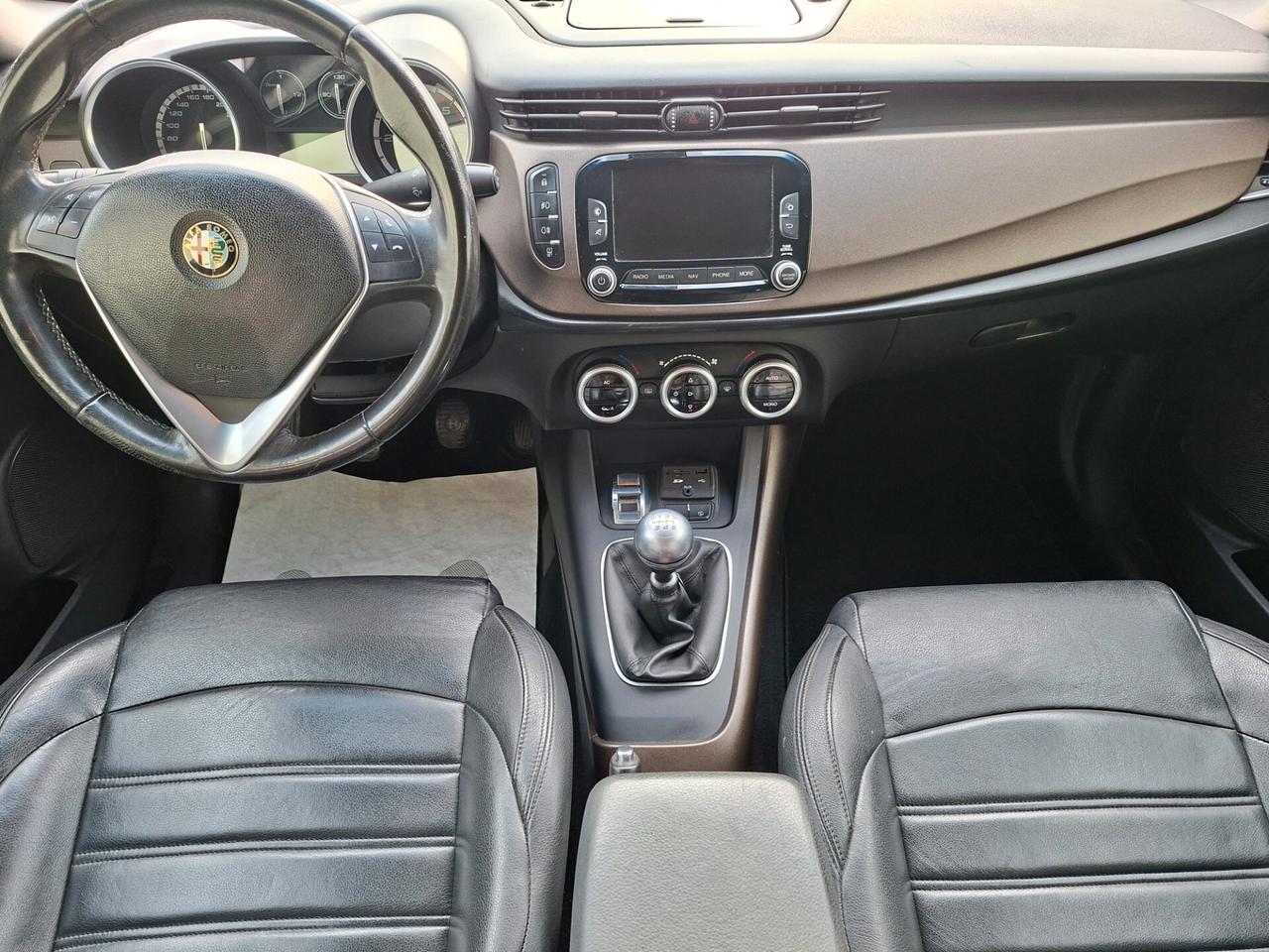 Alfa Romeo Giulietta 1.6 JTDm Distinctive *EURO 6B*