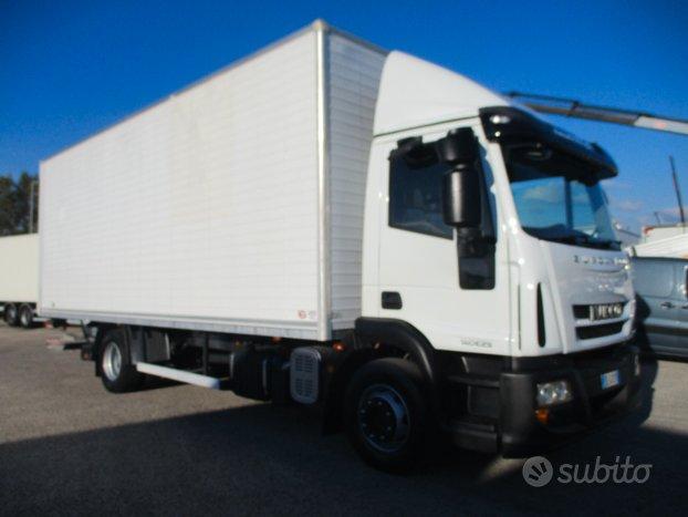 Iveco EUROCARGO 140/25 E5 FURGONE L 7.20M+PEDANA R