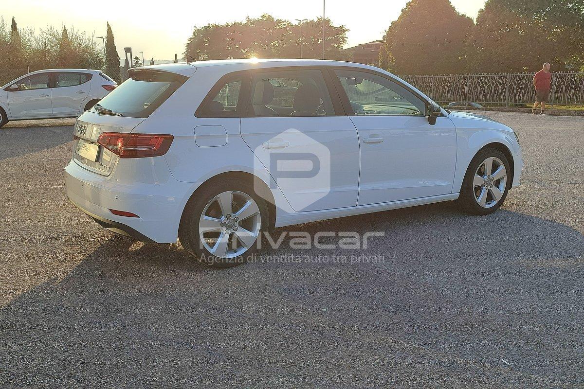 AUDI A3 SPB 30 g-tron S tronic Business