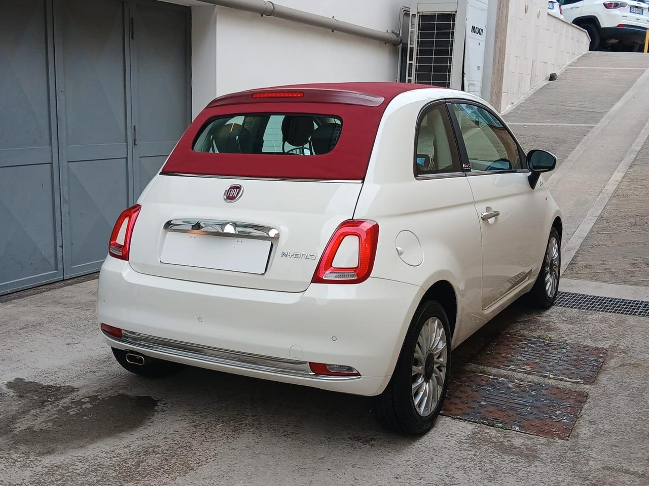 Fiat 500 C 1.0 Hybrid Dolcevita