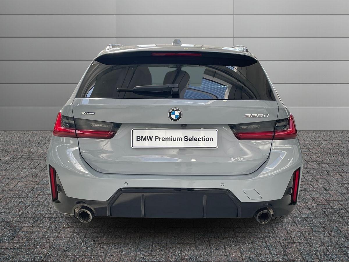 BMW Serie 3 G21 2022 Touring - 320d Touring mhev 48V xdrive MSport Pro auto