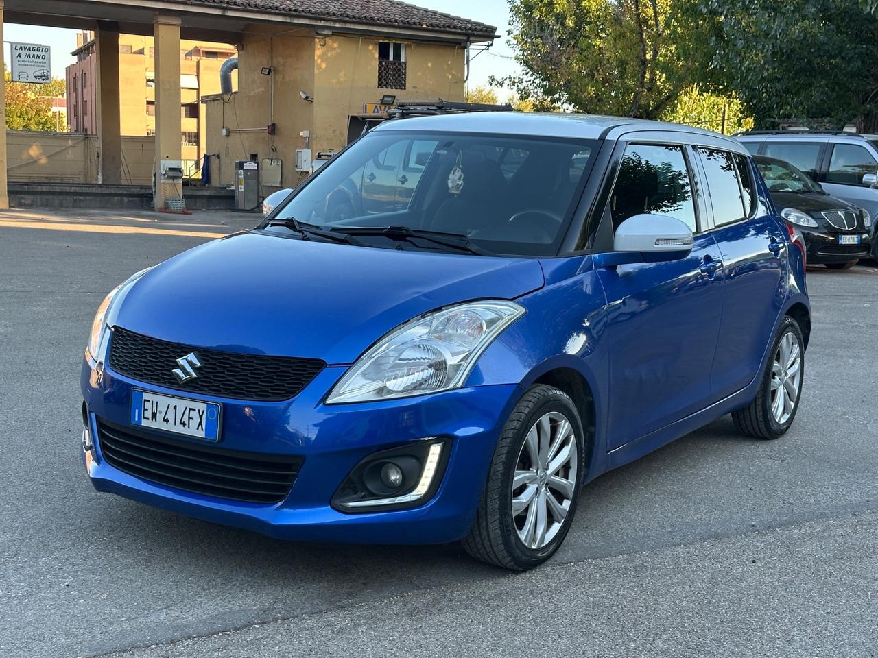 Suzuki Swift 1.2 VVT 5 porte B-Top Bi-Color