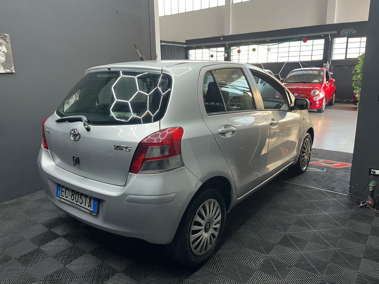 TOYOTA YARIS 1.0 BENZINA 68 CV – 2010