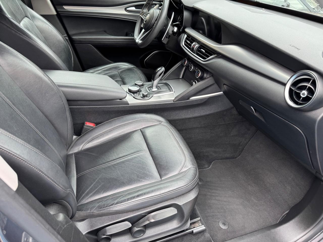 Alfa Romeo Stelvio 2.2 Turbodiesel 210 CV AT8 Q4 Executive