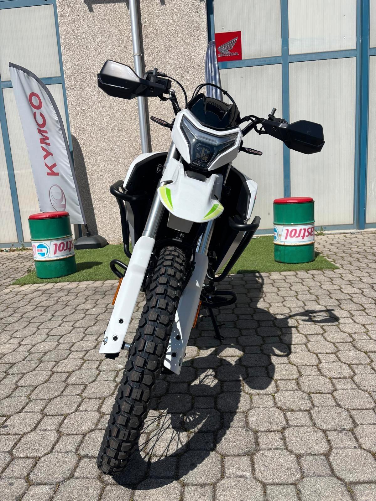 Cf Moto DUAL 250 ABS E5+ - NUOVO