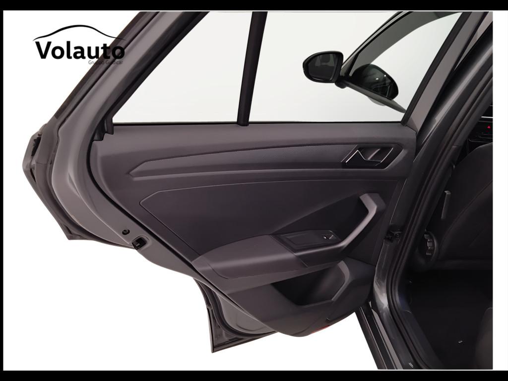 VOLKSWAGEN T-Roc 2022 - T-Roc 1.0 tsi R-Line 110cv