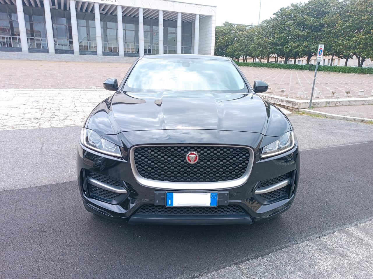 Jaguar F-Pace 2.0 D 180 CV AWD R-Sport