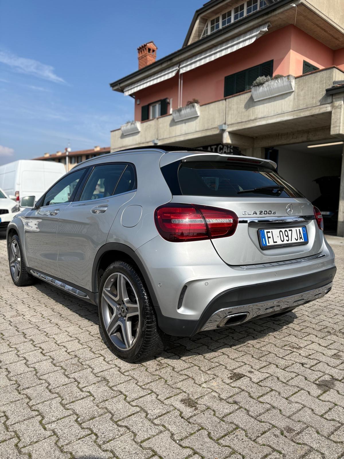 Mercedes-benz GLA 200 d Automatic Premium