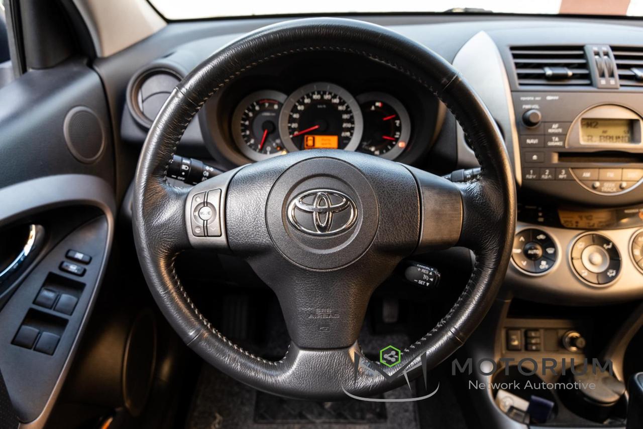 Toyota RAV4 2.0 VVT-i 16v Luxury - 74.000KM UNIPROPRIETARIO