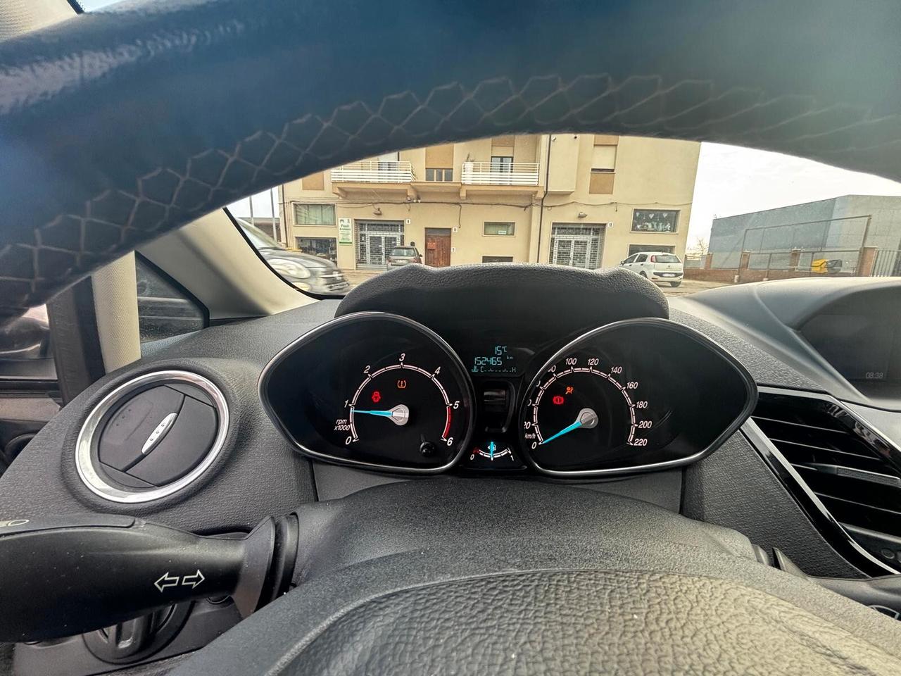 Ford Fiesta 1.5 TDCi 75CV 5 porte Titanium