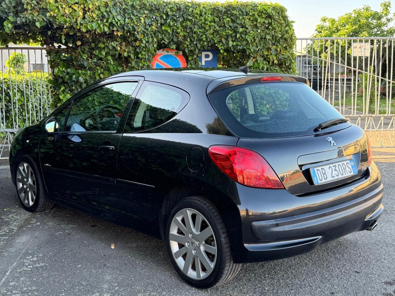 Peugeot 207 1.6 HDi 110CV 3p. XS