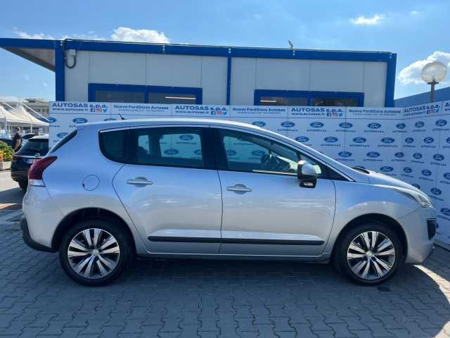 Peugeot 3008 1.6 HDi 115CV Access